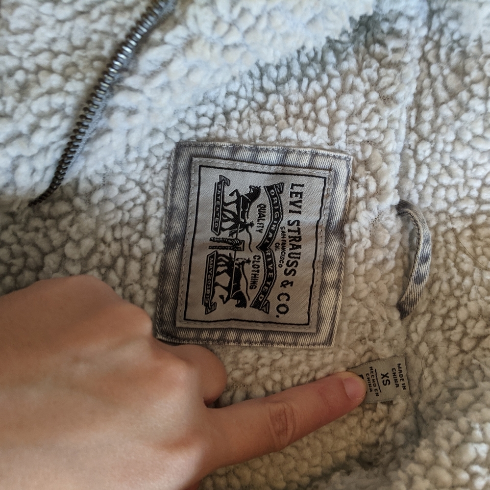 Levi's jacket - Picture 3 of 3